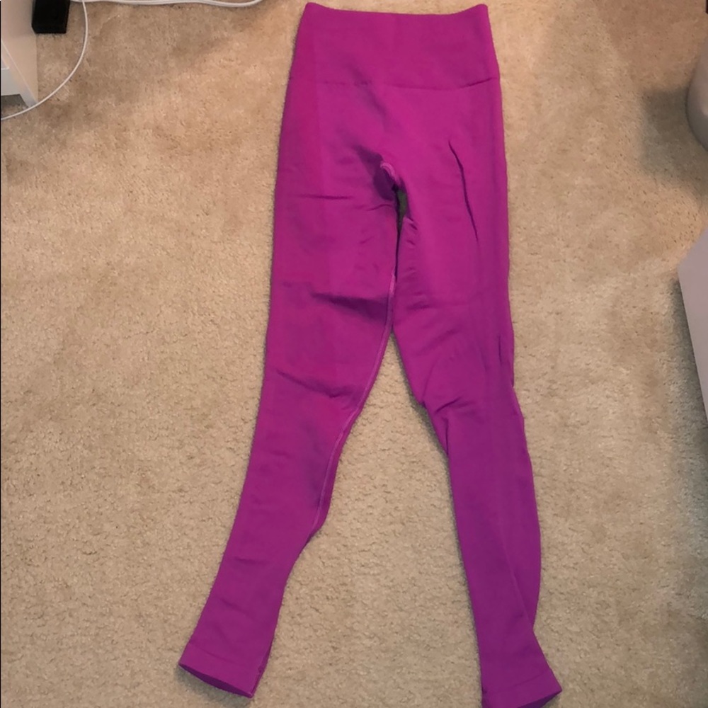 Lululemon zone in tight leggings size 4